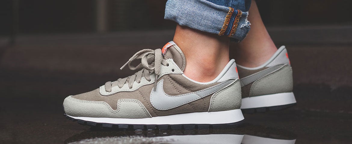 nike pegasus 83