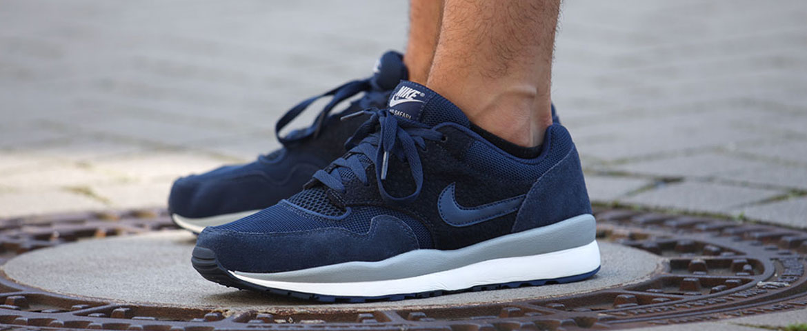 mens nike air safari